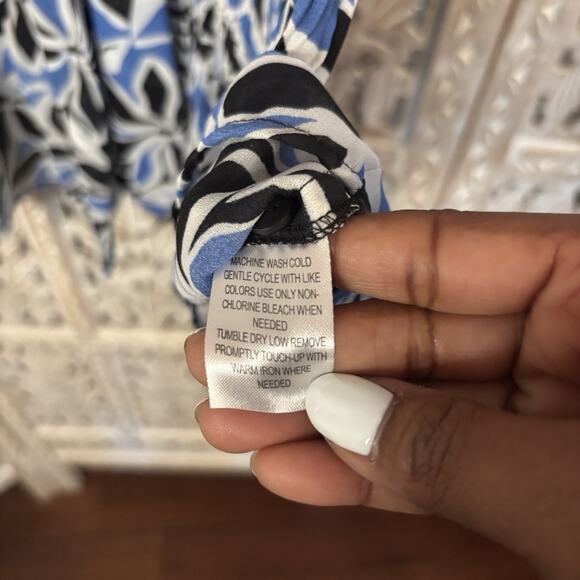 VTG Sunny Leigh Women Neck Tie Chiffon Blue Floral Short Sleeve Peplum Blouse-1X - Picture 6 of 9